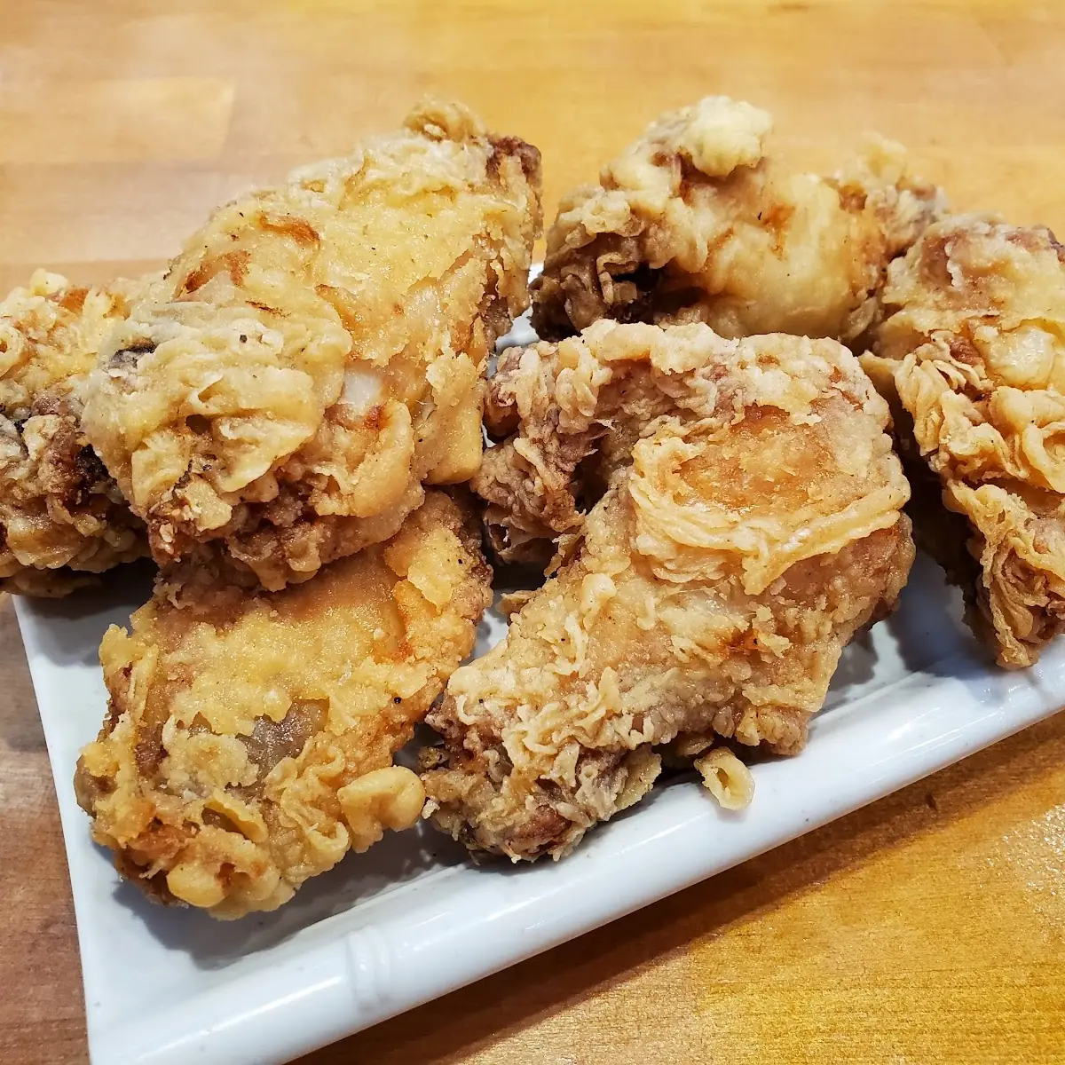crispy fried chicken 香脆炸鸡翅